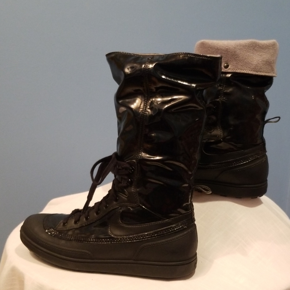 Black Nike 8.5